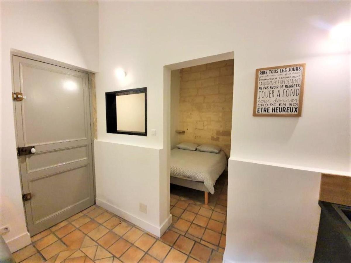 L'Appart De La Rue Balze Arles Bagian luar foto